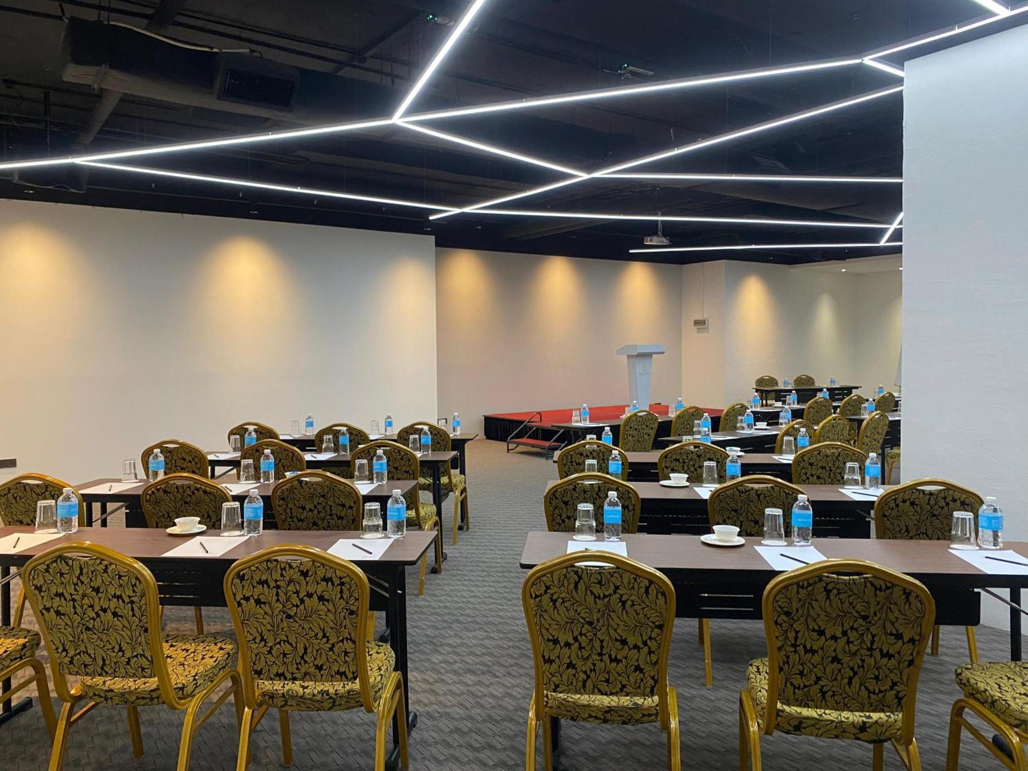 Renai Hotel Kota Bharu Buitenkant foto