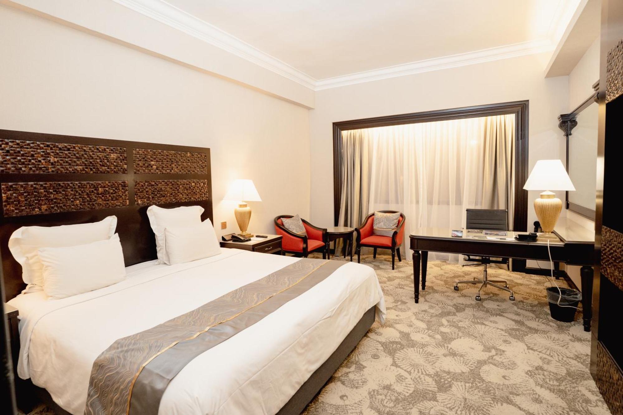 Renai Hotel Kota Bharu Buitenkant foto